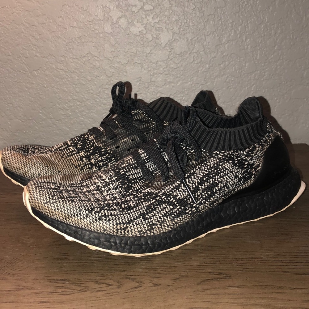 Adidas uncaged ultra boost Oreo SIZE 10